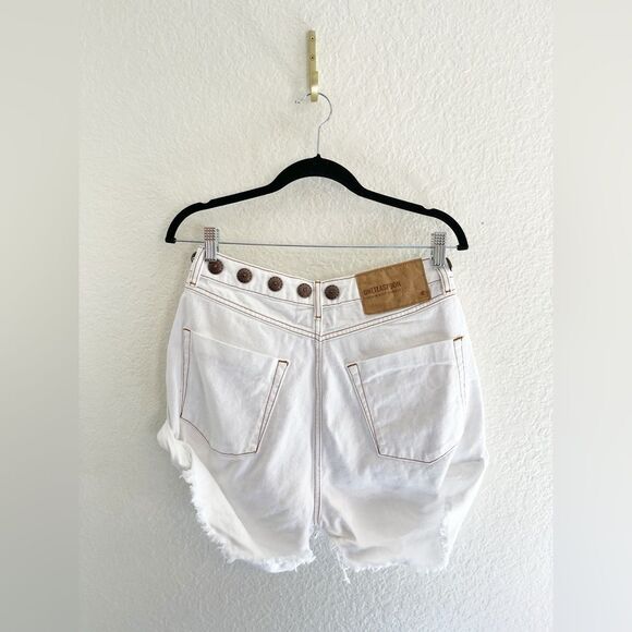 One Teaspoon studded jean short Bandits in White Beauty High Waist. 29 NWT - Picture 6 of 16
